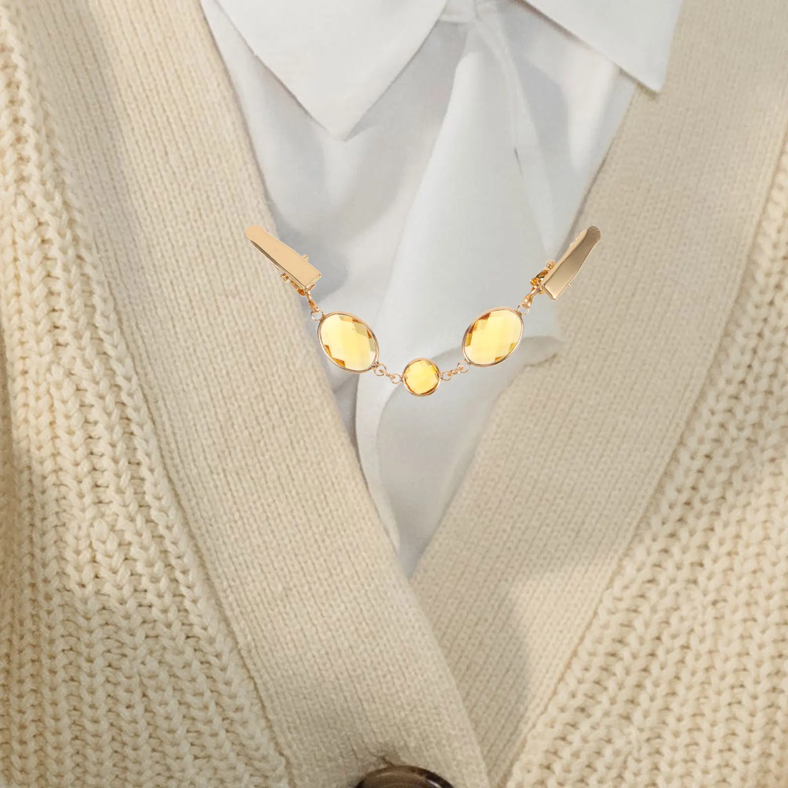 

3pc Women'S Sweater Clips Glass Crystal Cardigan Clips Vintage Style Chain Pin For Blouse Shawl Jacket Collar Closure Yellow