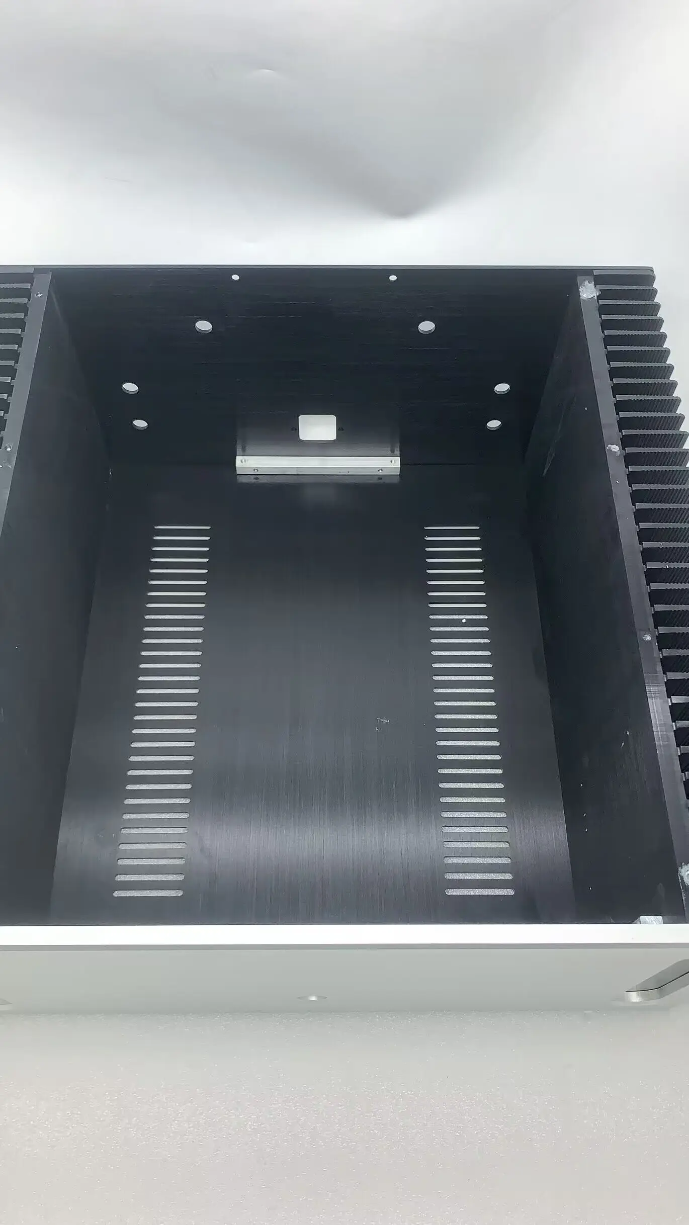 تمرير فئة كبيرة هيكل مكبر للصوت السلطة ، وجميع الألومنيوم ، لتقوم بها بنفسك الضميمة ، W430 * H200 * D300 ملم أو D400mm