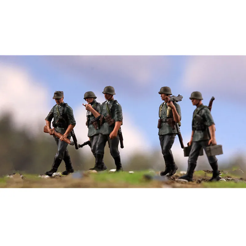 1:72 Scale Model 5 Pcs Germany March Walking Group 5 Soldiers Action Figure Toys Scene Accessory Display Collection Doll Display