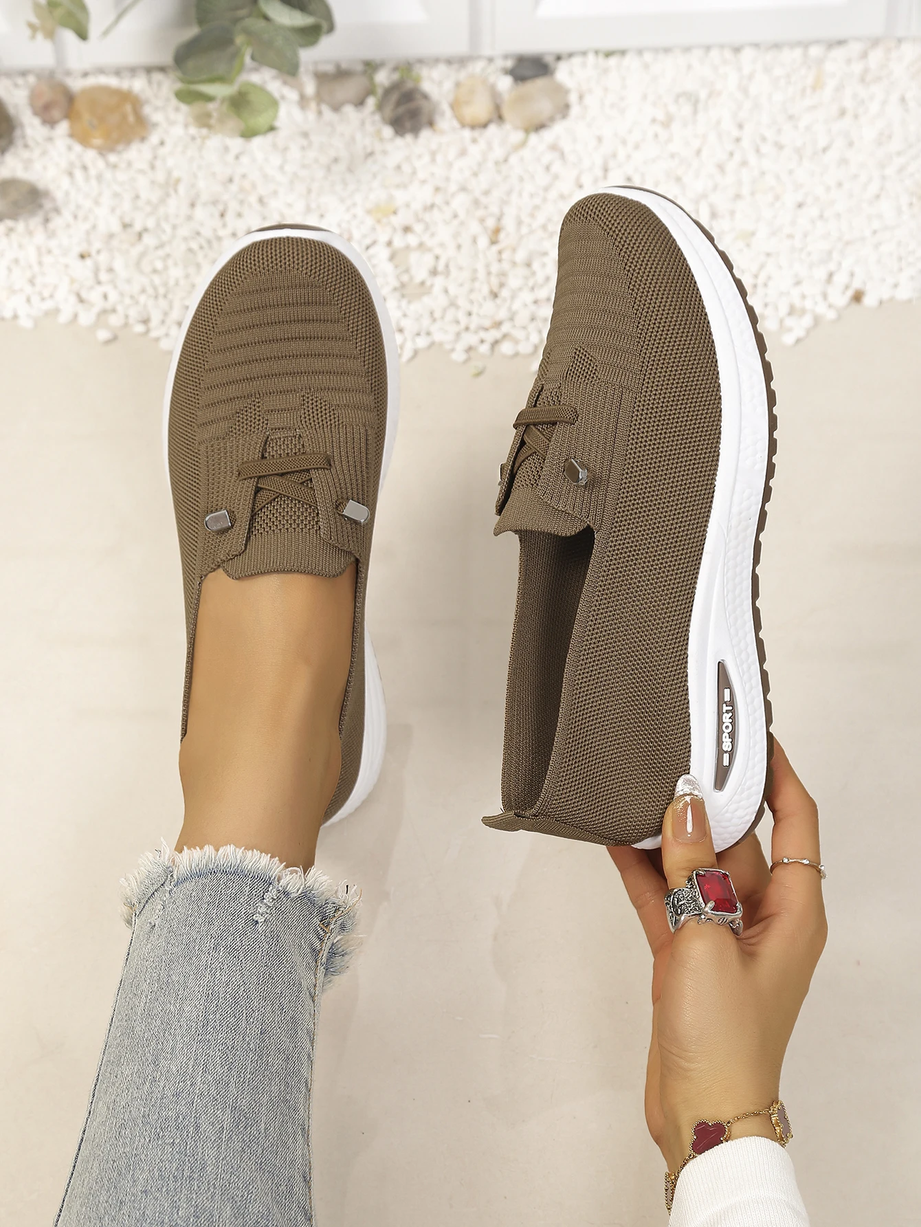 Atmungsaktive Mesh-Slip-On-Freizeitsneaker für Damen, leichte Plateau-Wanderschuhe, bequeme Alltagsschuhe für Mütter, 4 Farben erhältlich – Detail 7