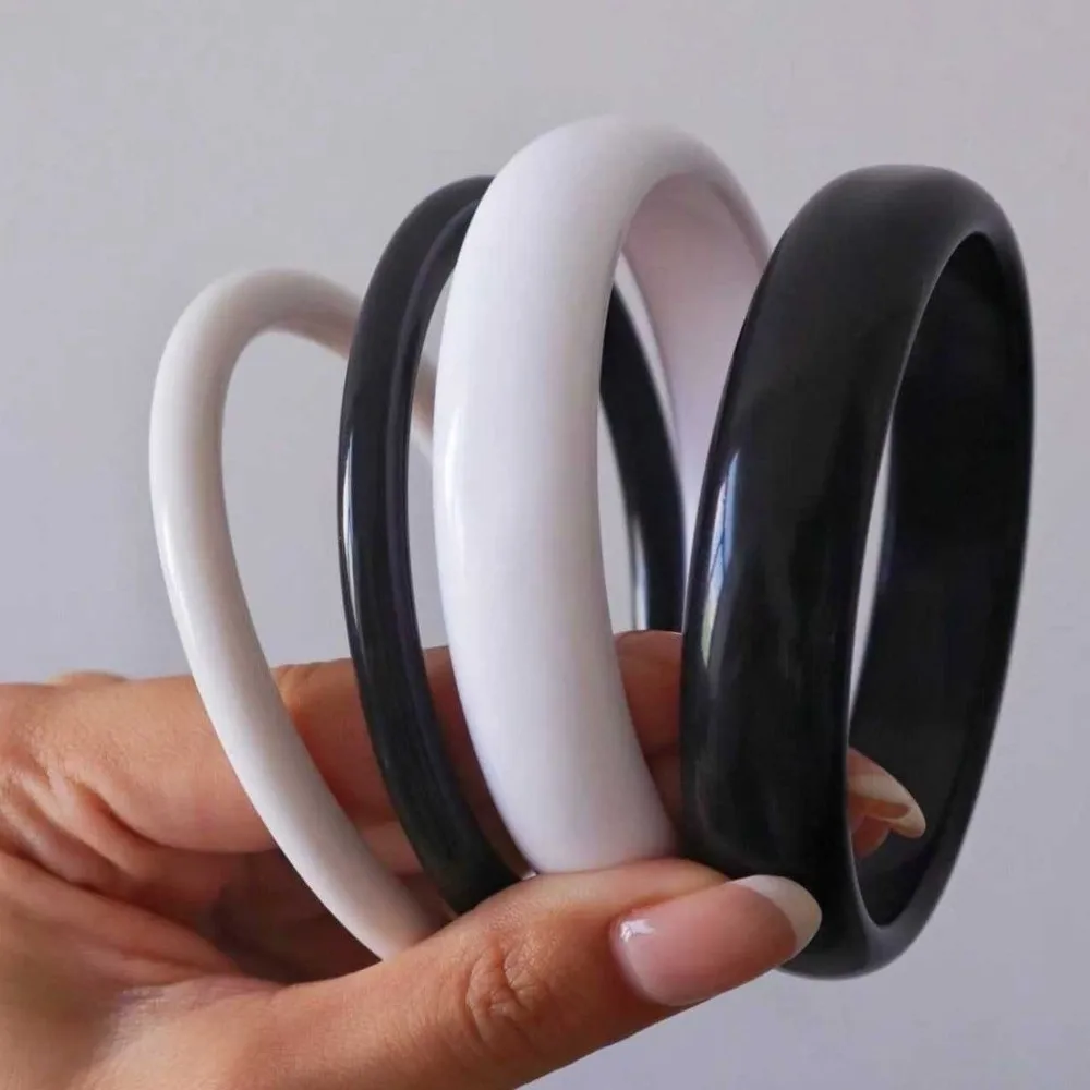 4Pcs/Set Vintage Wristband Acrylic Bracelets Set Hand Ring Translucent Resin Bangle Bohemia Stackable Boho Bracelets Vacation