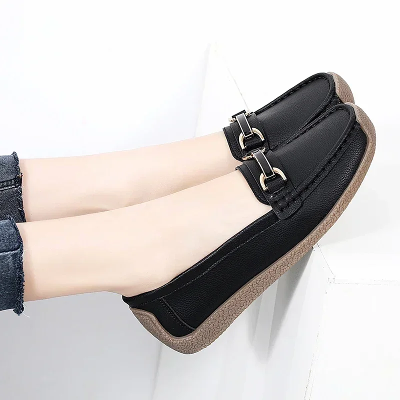 2024 New Spring /summer Women Flats Genuine Leather Moccasins Woman Casual Shoes Slip-on Loafers Female Boat Big Size Shoes