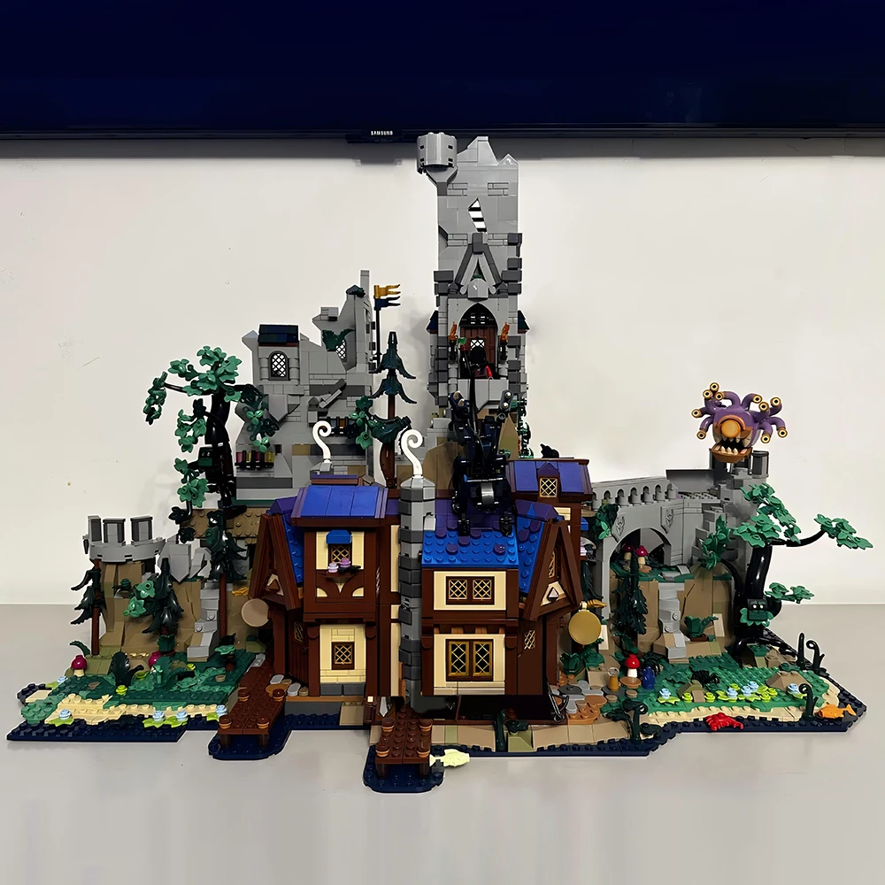 MOC hot-selling ruins building red dragon story expansion DIY building blocks fortress house model assembly toys children's Gift