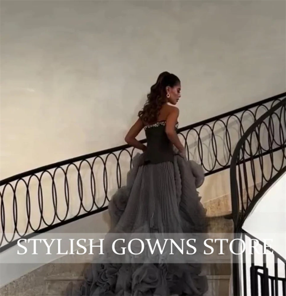 Eleganti abiti da sera grigi A-Line con perline di cristallo senza spalline fiori pieghettati peplo occasione abito da ballo abito personalizzato فسات
