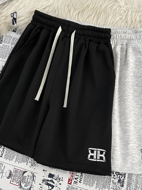 

Мужские летние модные свободные прямые брюки-капри в американском ретро-спортивном стиле, пляжные шорты с завязками