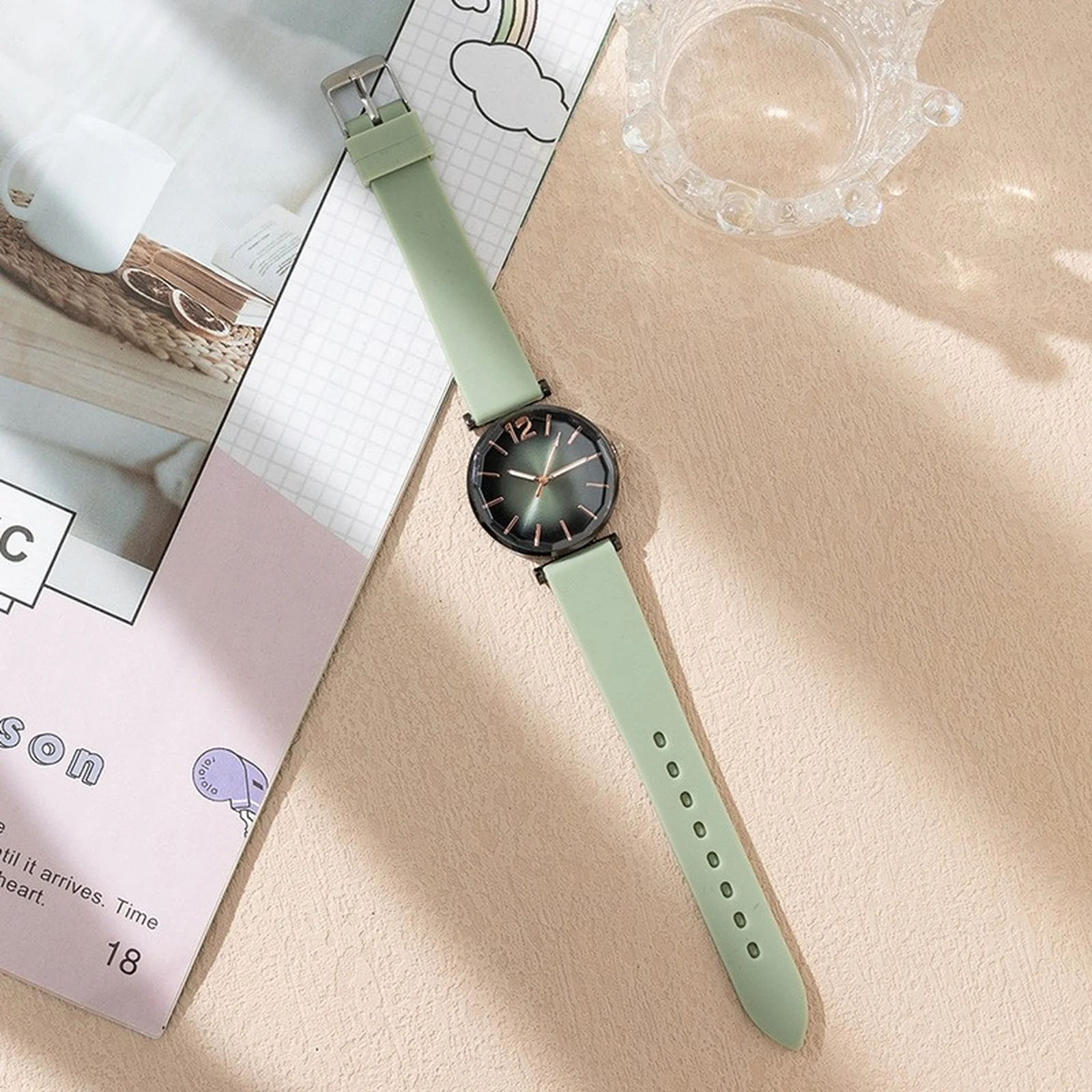 

Fashion Women Quartz Watch Simple Black Dial Casual Sports Wristwatch Green Silicone Strap Hot Sale Ladies Dress Clock