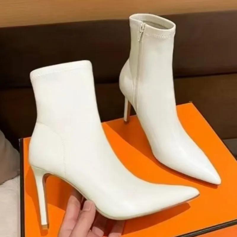 Π‘Π°ΠΏΠΎΠ³ΠΈ Π½Π° ΡΠΎΠ½ΠΊΠΎΠΌ ΠΊΠ°Π±Π»ΡΠΊΠ΅ Ρ Π±ΠΎΠΊΠΎΠ²ΠΎΠΉ ΠΌΠΎΠ»Π½ΠΈΠ΅ΠΉ, ΠΆΠ΅Π½ΡΠΊΠΈΠ΅ ΠΌΠΎΠ΄Π½ΡΠ΅ Π½Π΅ΡΠΊΠΎΠ»ΡΠ·ΡΡΠΈΠ΅ ΠΈΠ·Π½ΠΎΡΠΎΡΡΠΎΠΉΠΊΠΈΠ΅ ΠΊΠΎΡΠΎΡΠΊΠΈΠ΅ ΡΠΈΠ»ΠΈΠ½Π΄ΡΡ Ρ ΠΎΡΡΡΡΠΌ Π½ΠΎΡΠΊΠΎΠΌ Π‘Π°ΠΏΠΎΠ³ΠΈ Π½Π° ΡΠΎΠ½ΠΊΠΎΠΌ ΠΊΠ°Π±Π»ΡΠΊΠ΅ Ρ Π±ΠΎΠΊΠΎΠ²ΠΎΠΉ ΠΌΠΎΠ»Π½ΠΈΠ΅ΠΉ, ΠΆΠ΅Π½ΡΠΊΠΈΠ΅ ΠΌΠΎΠ΄Π½ΡΠ΅ Π½Π΅ΡΠΊΠΎΠ»ΡΠ·ΡΡΠΈΠ΅ ΠΈΠ·Π½ΠΎΡΠΎΡΡΠΎΠΉΠΊΠΈΠ΅ ΠΊΠΎΡΠΎΡΠΊΠΈΠ΅ ΡΠΈΠ»ΠΈΠ½Π΄ΡΡ Ρ ΠΎΡΡΡΡΠΌ Π½ΠΎΡΠΊΠΎΠΌ