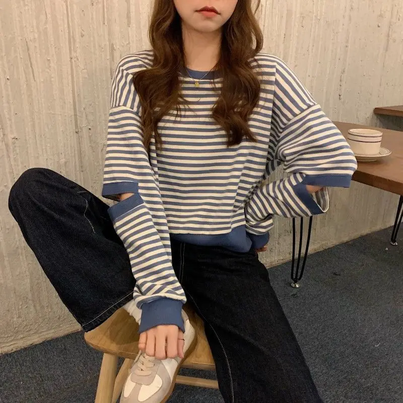 

Shpmishal 2024 Korean Fashion Striped Long Sleeved Thin Hoodie Women's Autumn Design Sense Fashionable Top Female Clothing