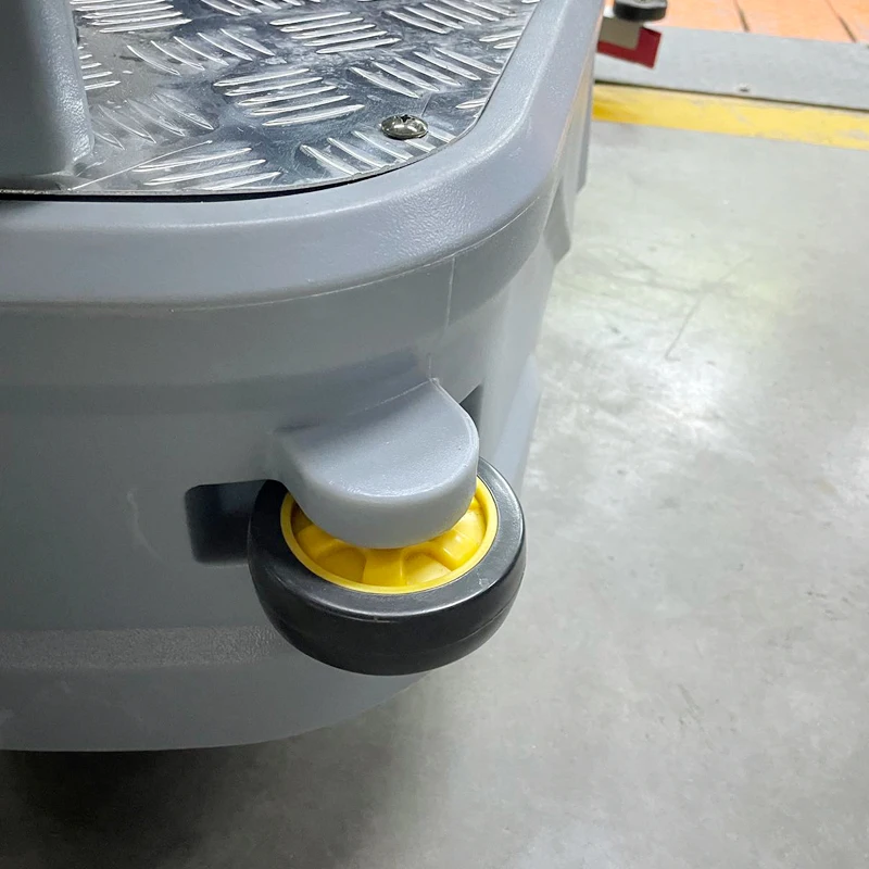 Electric Ride-On Floor Scrubber Machine Promotional Li-Ion Battery Powered Equipment for Cold Water Cleaning Food Shops Rubber