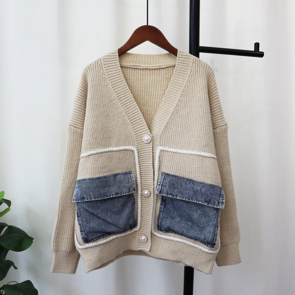 [EWQ] V-Neck Loose Cardigan Women Long Sleeve Single Breasted Denim Pockets Sweater Coat Knitted Clothing Autumn 2024 Winter New