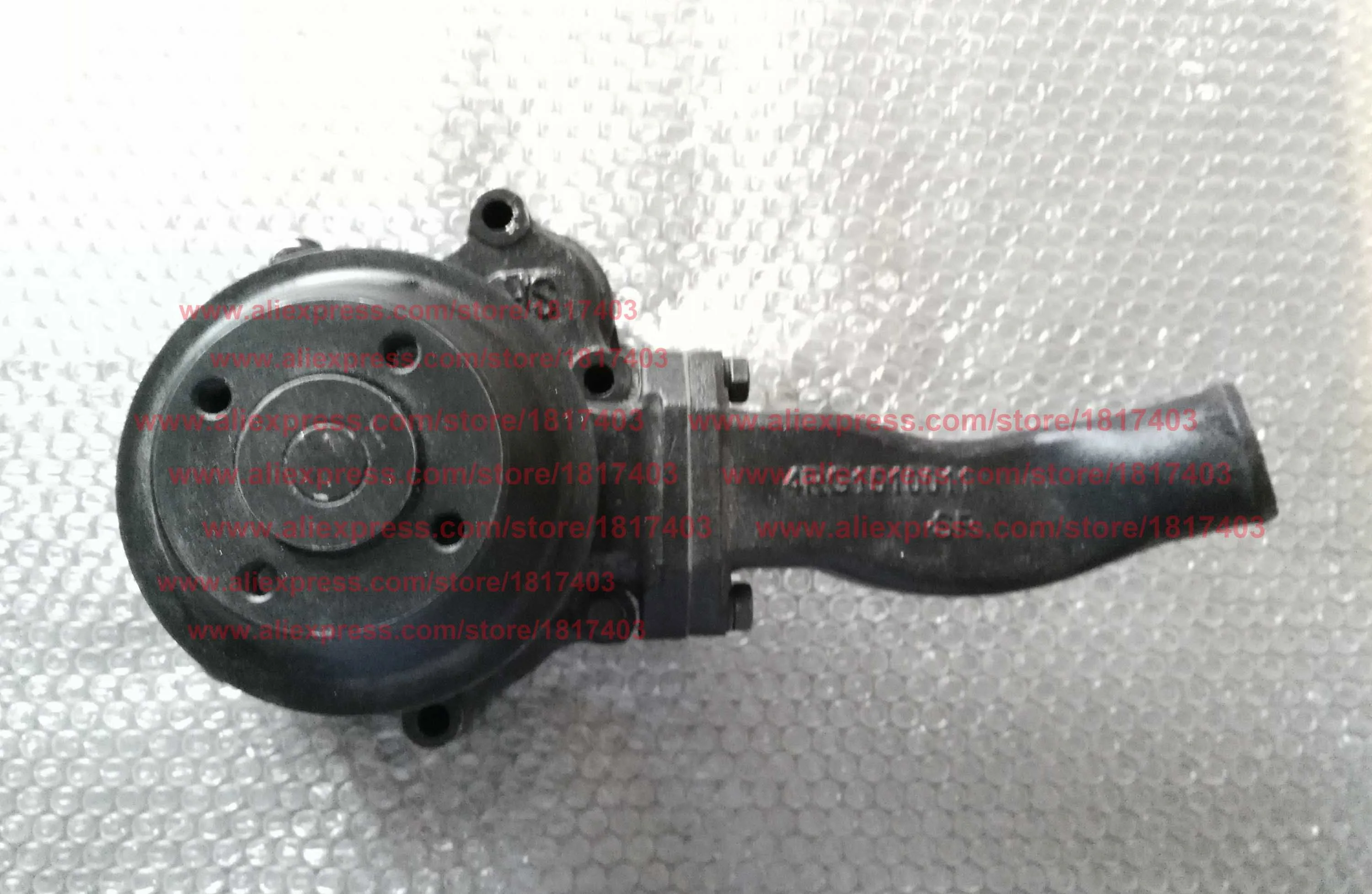 

YTO DongFangHong 6RTF510000-1 Water Pump, YTO DongFangHong R4108 Engine Parts