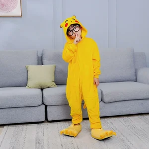 6 Büyük giyim satışı, pikachu, bebek no. 6