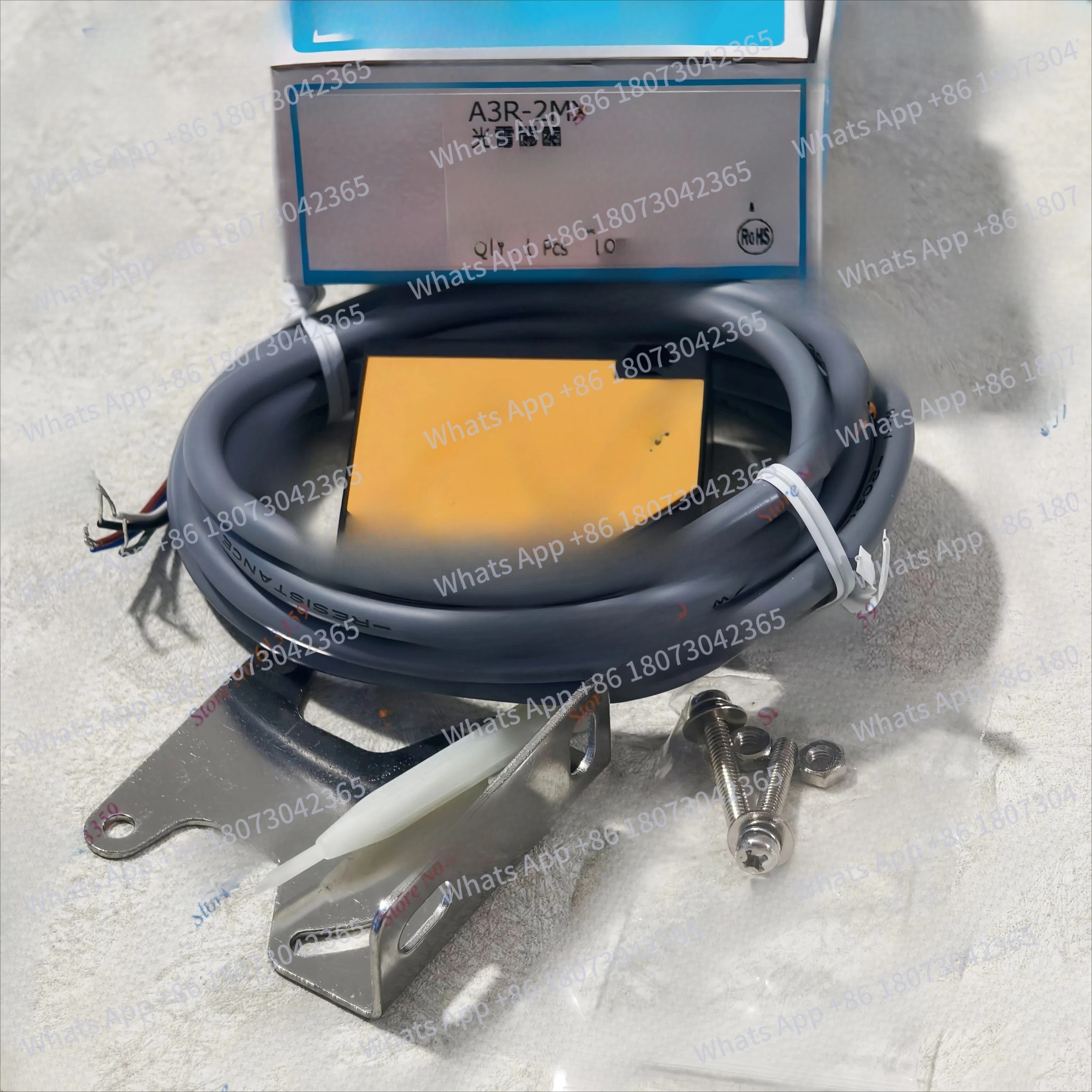 

A3R-2MX New Original Genuine Photoelectric Switch Sensor