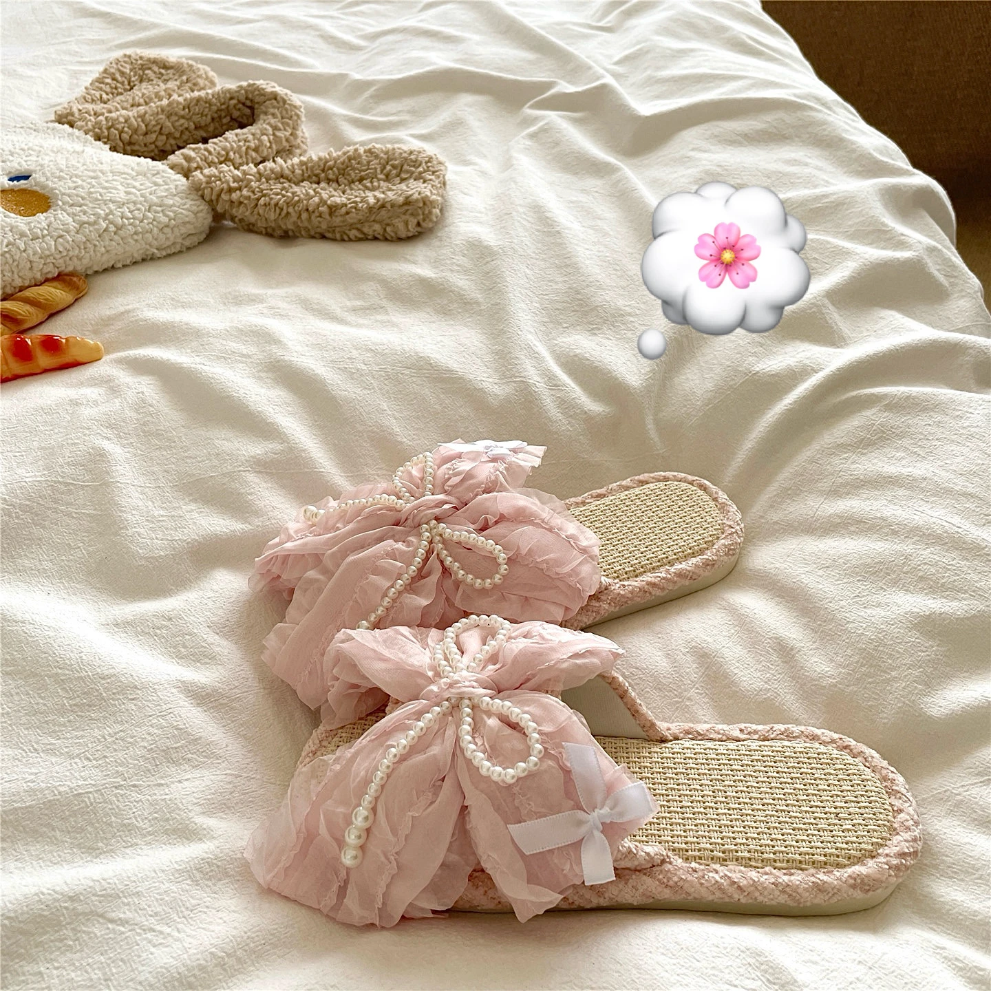 Pearl  Knot Summer Home Slippers Women's Outdoor Wear Anti-Slip Flat Sandals Comfortable Breathable Hollow out Design