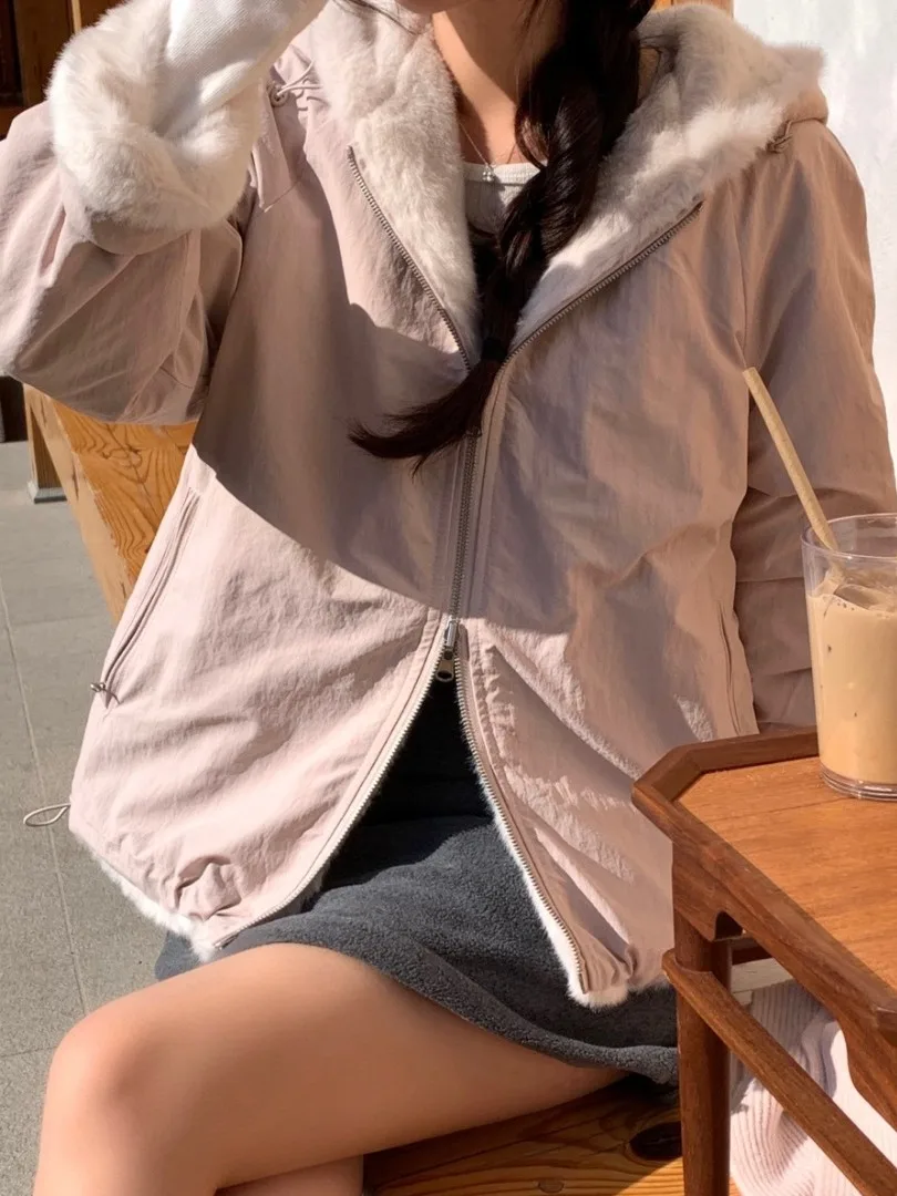 

Новое зимнее теплое двустороннее пальто с капюшоном из искусственного меха, женское хлопковое пальто небольшого размера с антивозрастным дизайном