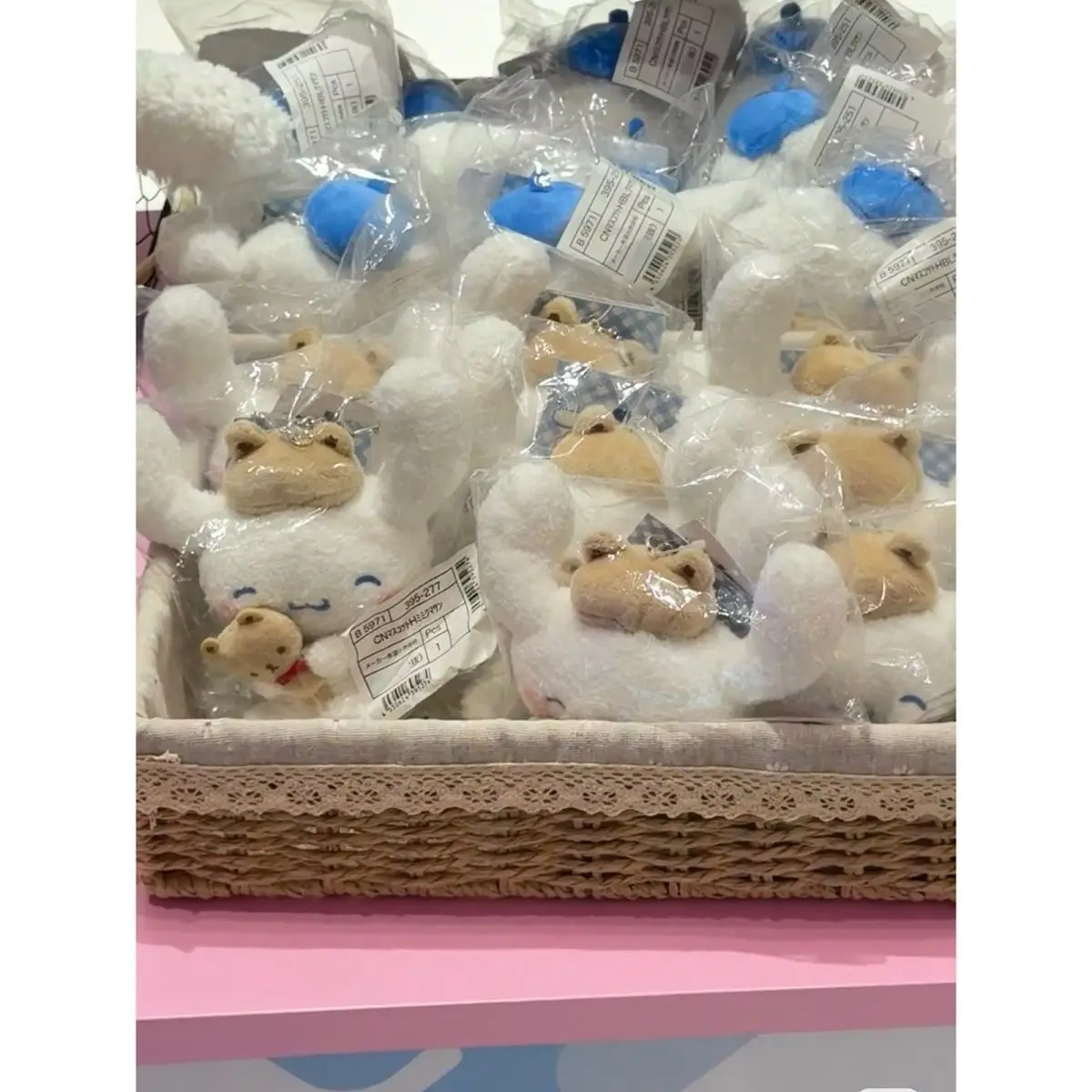 かわいいサンリオシナモロールぬいぐるみペンダントアニメ漫画かわいい学生バックパックぶら下げ装飾女の子の誕生日プレゼントおもちゃ