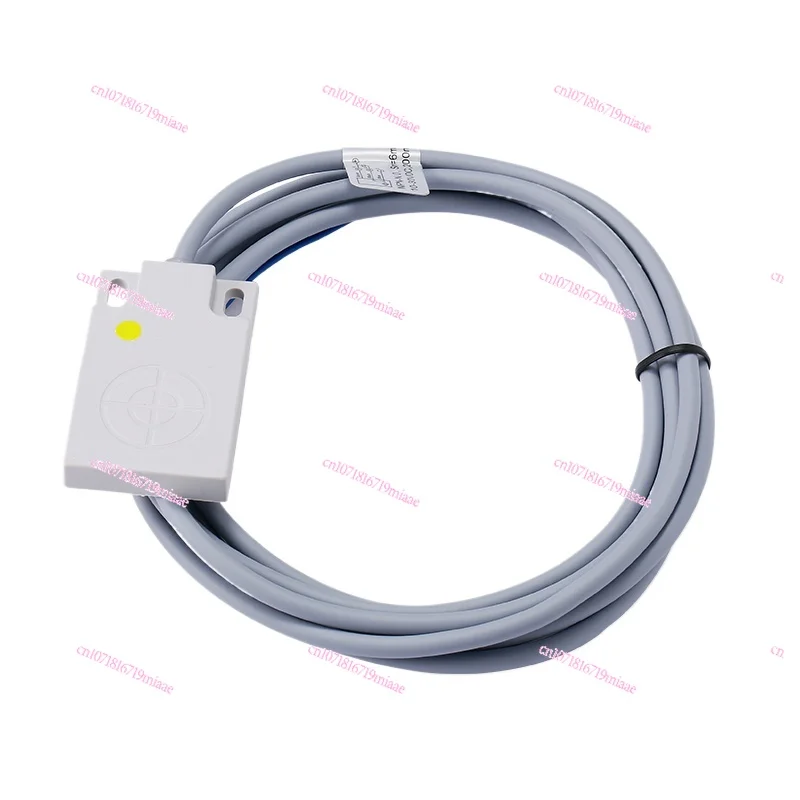 

Customized Liquid Level Switch Bubble-Proof Non-Conductive Point Liquid Pure Water Condensate Detection Sensor DC Three-Wire