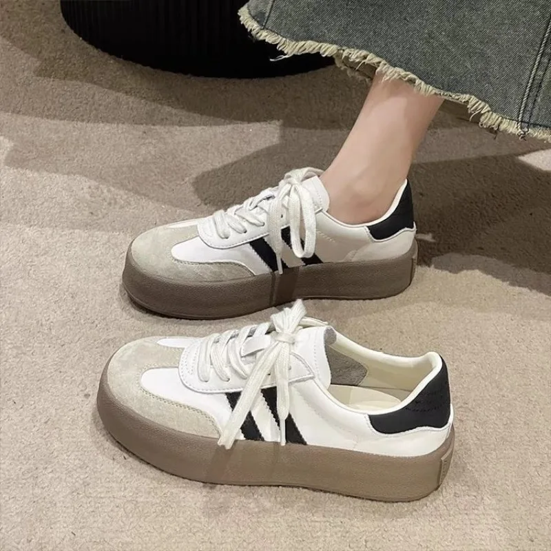 

Thick Sole Casual Board Shoes Sports Shoes 2024 New Cowhide Everything Soft Sole Inside Increase De Training Women Shoes