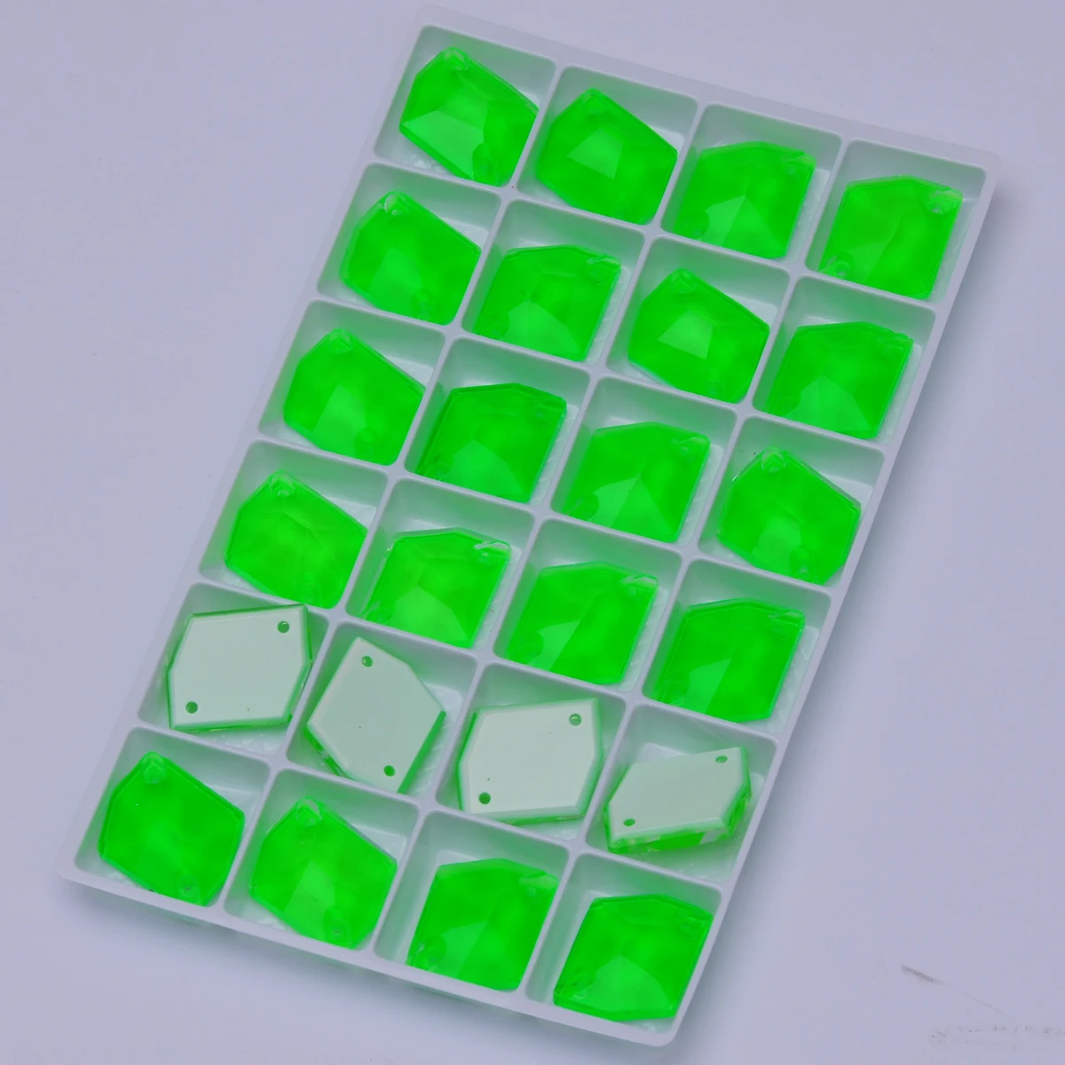 PUBRILEX Neon-Strasssteine zum Aufnähen, Glas-Kosmos-Kristalle, flache Rückseite, DIY-Nähzubehör, Nähsteine für Kleidung und Taschendekoration – Detail 5