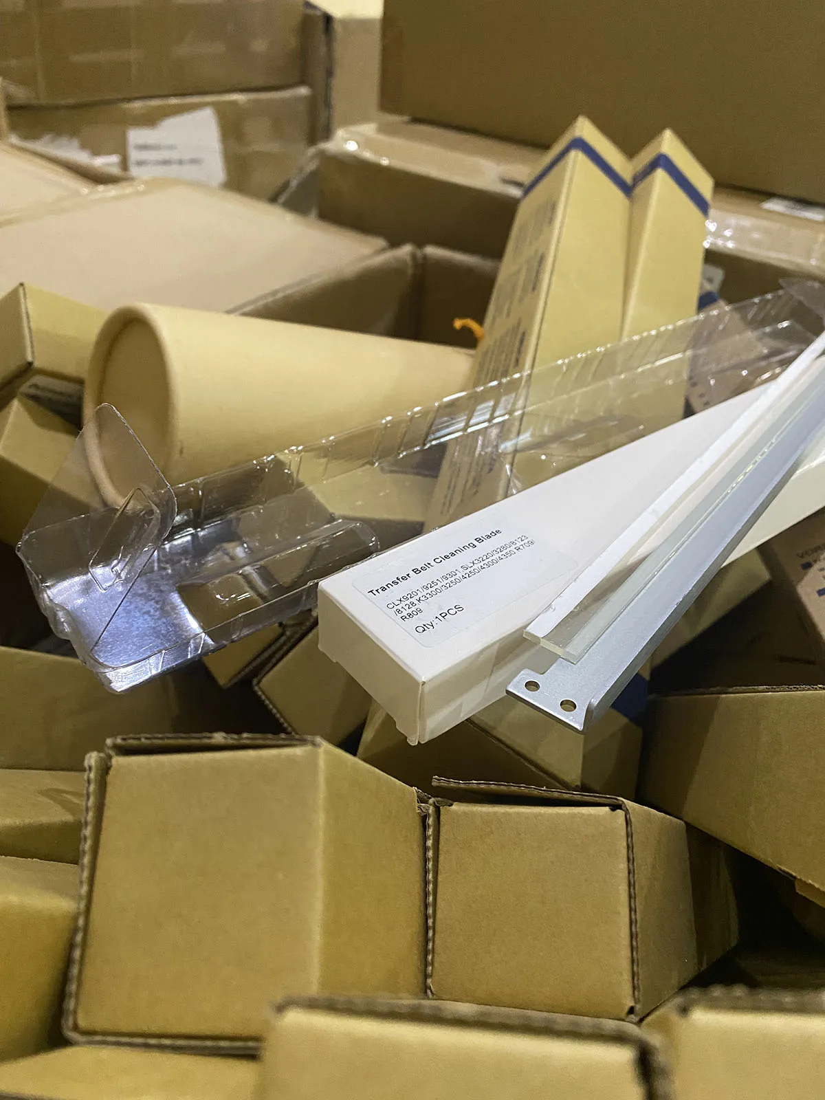 

4X Wiper Blade For Samsung X4220 X4230 X4250 X4300 X3220 X3280 Printer,CLT-R804 CLT-R808 4220 Transfer Belt Drum Cleaning Blade