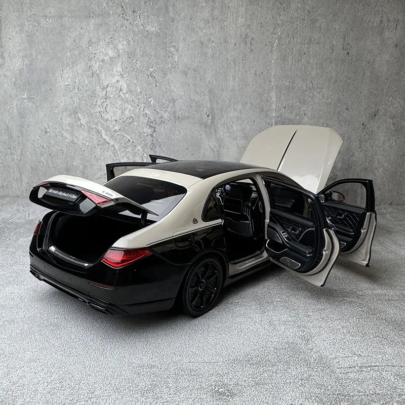 Almost Real Dark Night Series Maybach S-Class Haosha Silver Agate Black 1:18 Alloy Car Finished Product Model