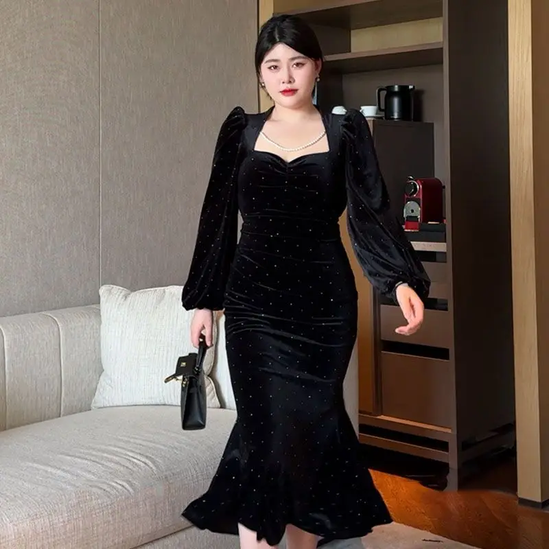 Vestido longo estilo Hepburn com mangas de lanterna, boca quadrada, bolsa de cintura de gola, vestido de cauda de peixe, tamanho grande, novo, 2024