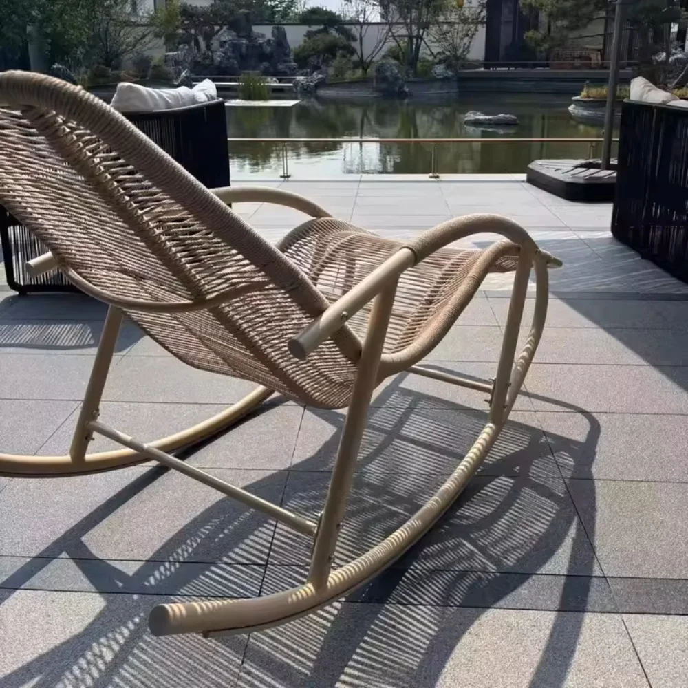 Кресло-качалка с откидной спинкой из ткани