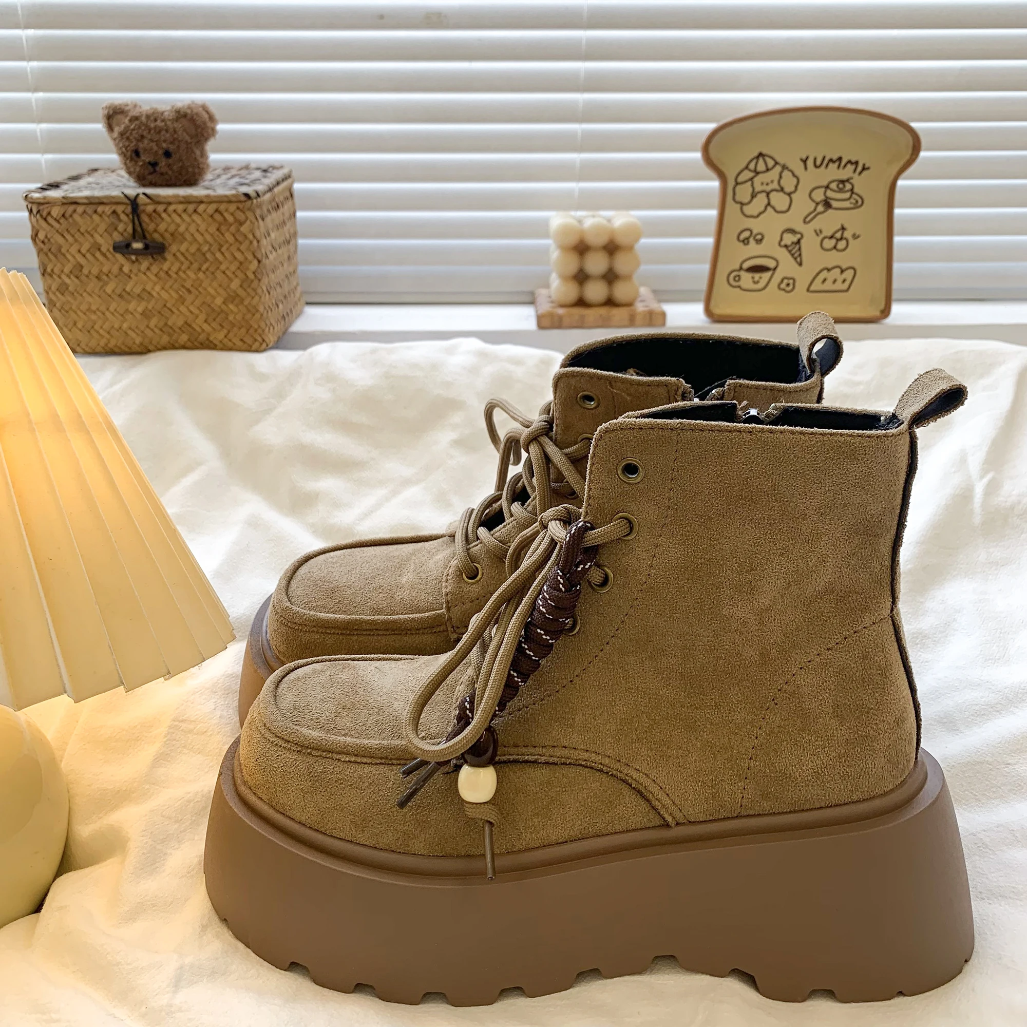 

Корейские ботинки в стиле ретро, женские ботинки с круглым носком, мотоциклетные ботинки на шнуровке, модные осенние ботинки, Новое поступление