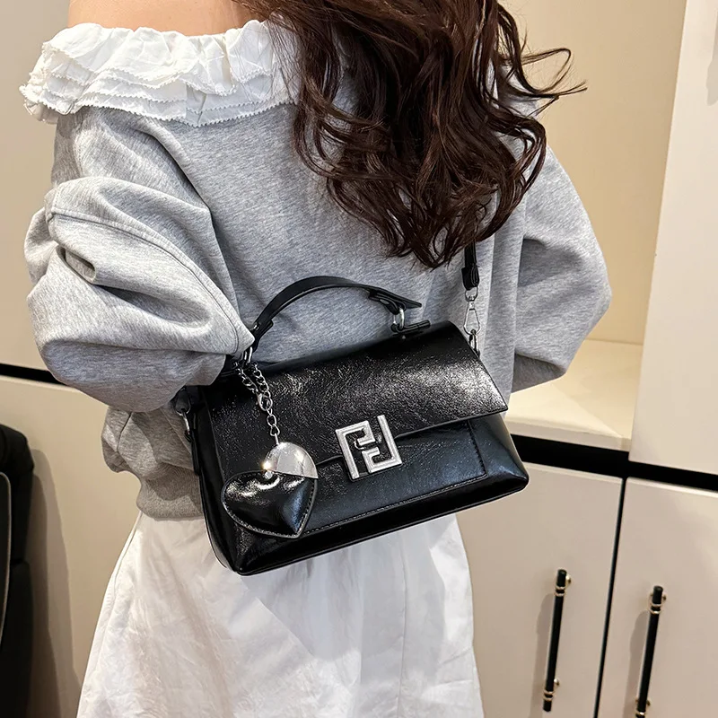 

2025 New Fashion Women's Bag - High - end Small Square, Casual Shoulder Messenger Portable Women's Travel Bag