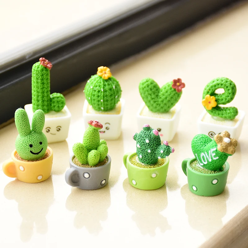 4Pcs/Set Mini Resin Simulation Cactus Miniatures Cactus Flower Pot Plants Desktop Ornament Accessories Home Decor Micro Garden