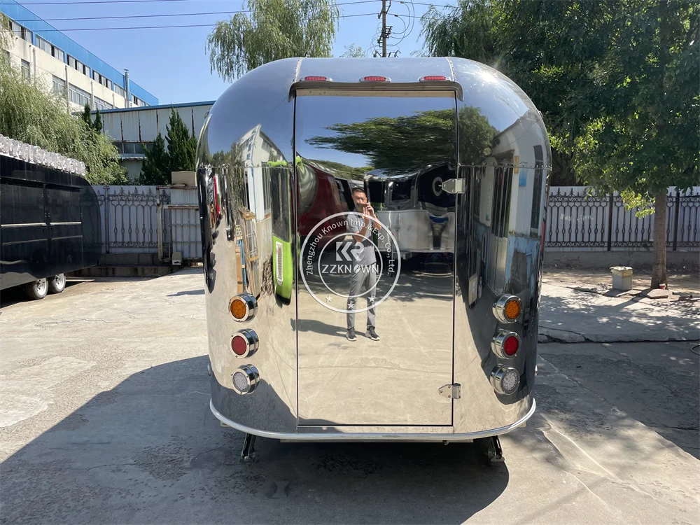 مقطورة الطعام في الهواء الطلق المطبخ المحمول شاحنة الوجبات السريعة مع معدات تقديم الطعام عربة هوت دوج القهوة مع عجلات