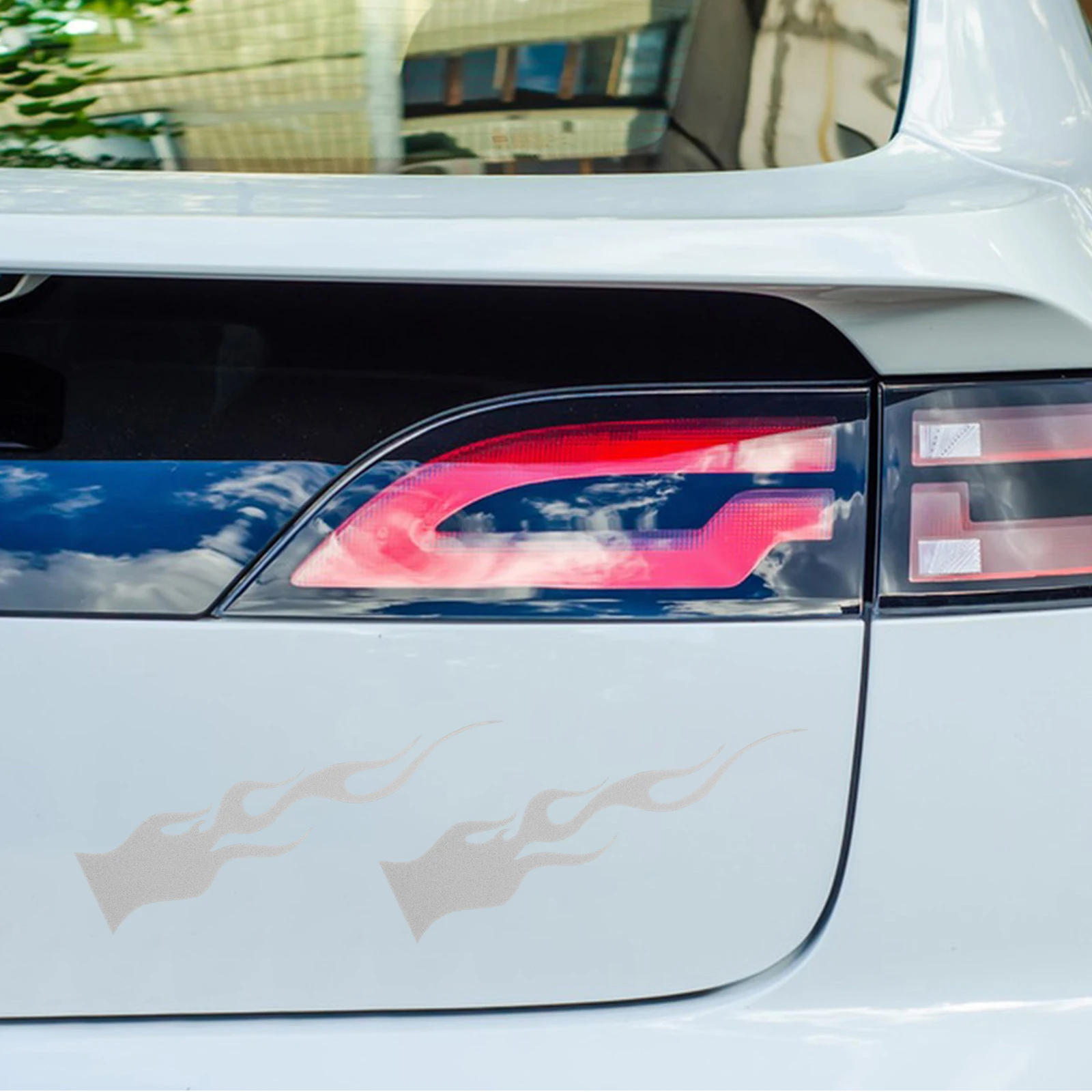 

Car Sticker Motorcycle Flame Decals Skateboard Reflective Waterproof Installation Bike Car decoration