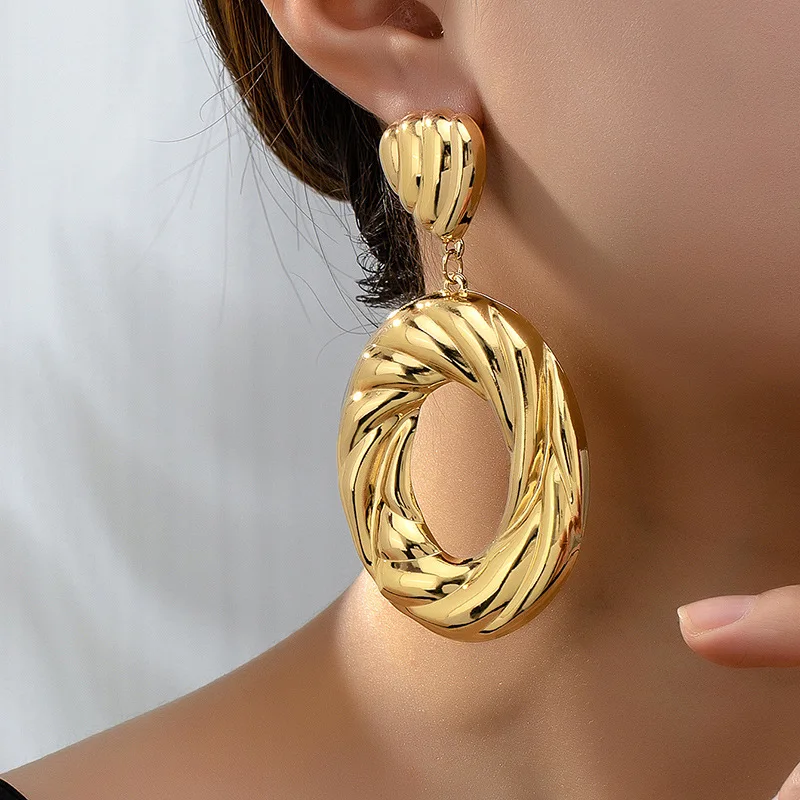 Earrings For Women Girls Metal Geometric Circular Ear Accessories Holiday Party Gift OL Fashion Jewelry Ear Accessories AE162