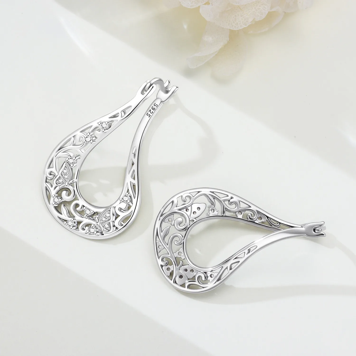 Orstarry S925 Sterling Silber Vintage Vine Butterfly Ohrringe Vielseitige Creolen für Damen Schmuck Originelle Partygeschenke – Detail 3
