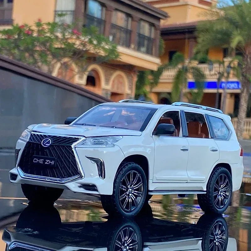 1:24 LEXUS LX570 SUV ES300 LM300H Alloy Car Model Diecasts Metal Toy Car Collection Sound Light Simulation Childrens Toy Gift