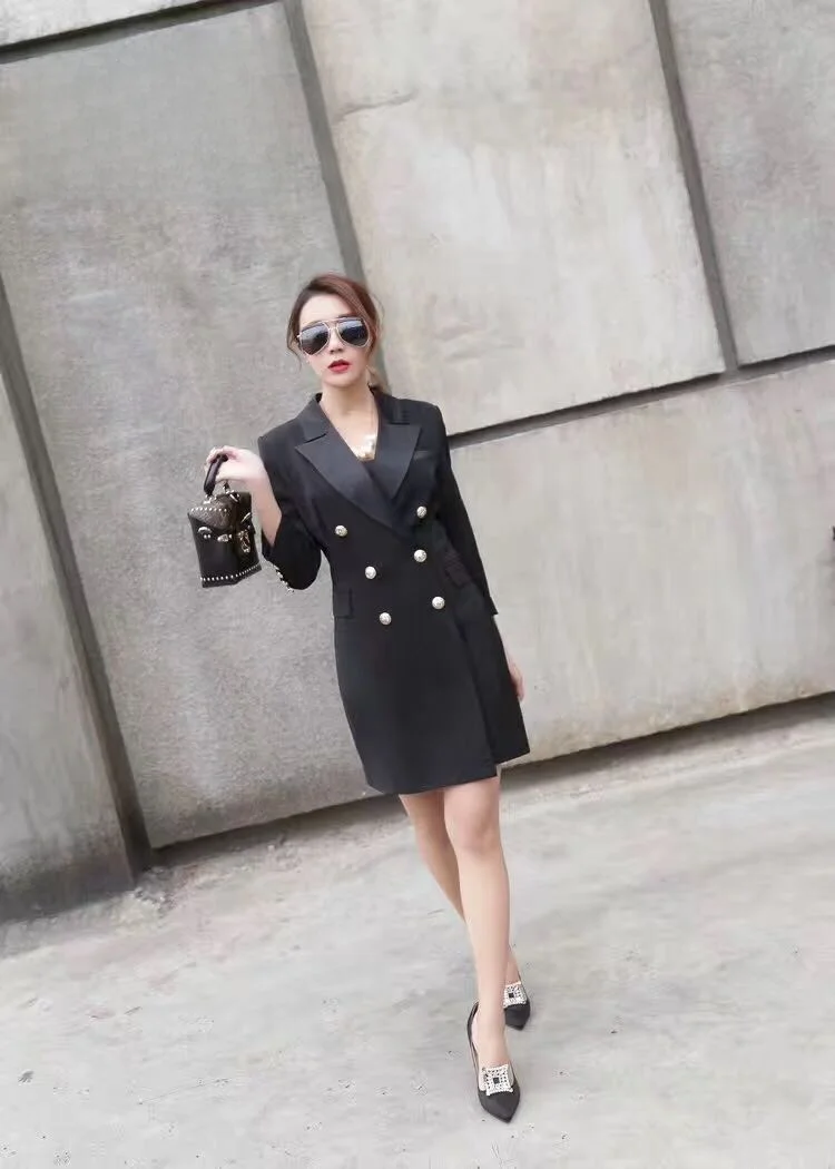 Klasyczny dwurzędowy płaszcz szyty na miarę Dr 2024 Jesień Długi Sve Street Sle Jednolity kolor Odzież robocza Dopasowany krój Długość midi