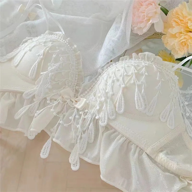 White French lace lingerie girly little bra pull together no underwire sexy day sweet pure wind bra set