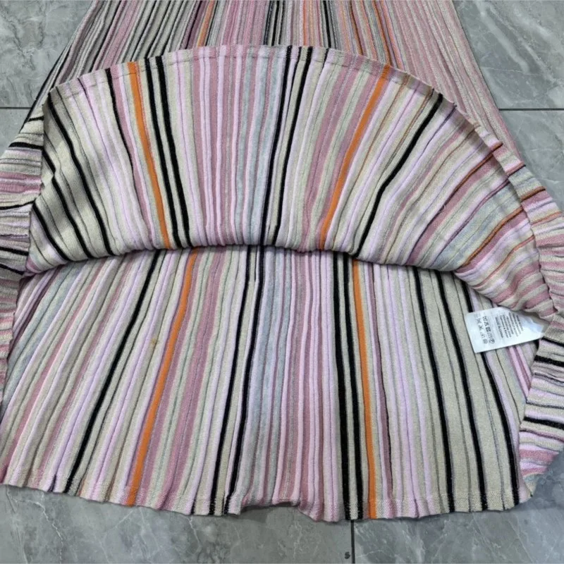 المال القديم نمط الرجعية الأزياء أوائل الخريف المألوف الملابس الجديدة اللون الصوف محبوك اللباس ميدي تنورة