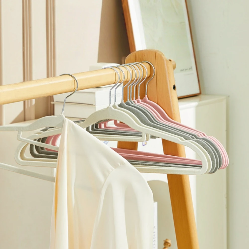 10 pieces Plush hangers for home use, anti slip, non marking, anti shoulder corner, drying clothes for both dry and wet use