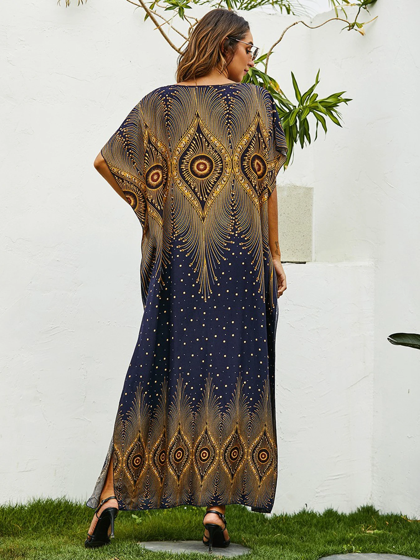 Primavera ed estate Elegante nuovo stile Medio Oriente Abito ampio taglie forti Abito europeo e americano con maniche a pipistrello stampato in stile vacanza al mare pendolarismo