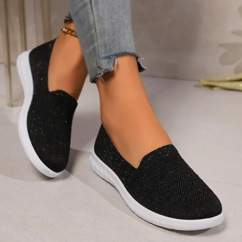 

2024 New Solid Color Old Beijing Cloth Shoes Flat Casual Shoes for Female Students Korean Edition One Step Shoes