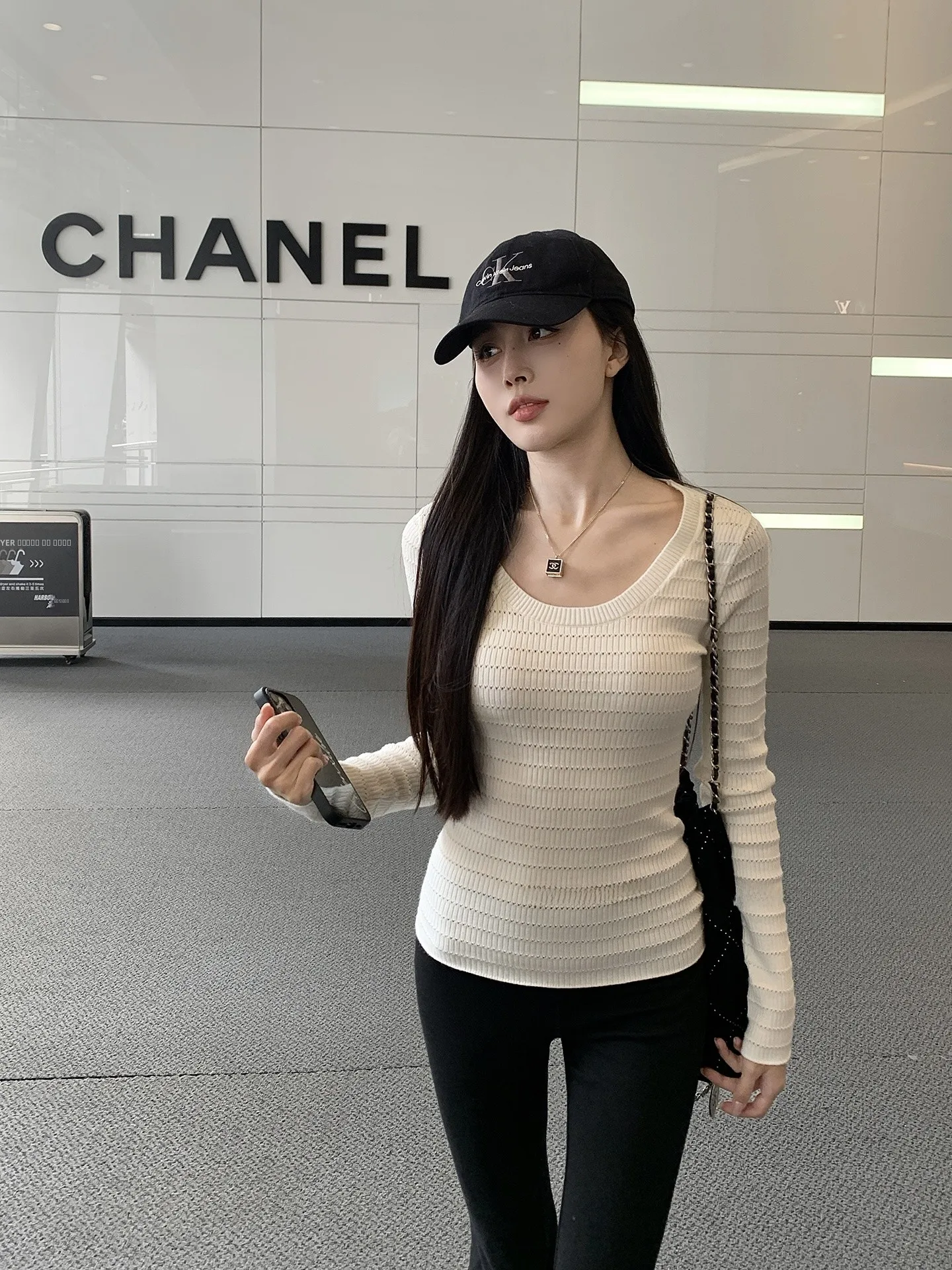 

He Chenxi Spring New Sle U-Ne Knitted Sweater Versatile Inner Wear Outer Wear Texture Design Women's Slim Fit Long Sve...