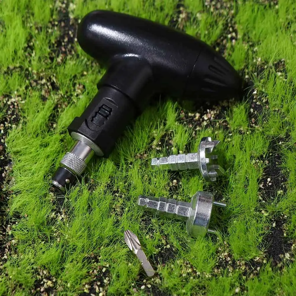 

Cleats Remover Tool 3 in 1 Golf Spike Wrench Golf Nails Puller Golf Shoes Pin Puller Shoe Spikes Replacement Tool