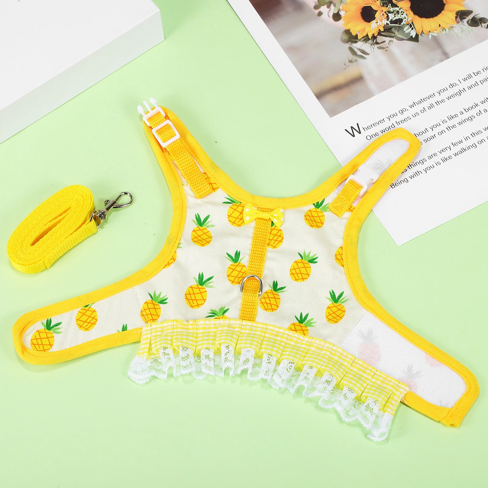 

Small Animal Harness Vest Leash Set Breathable Mesh Soft Fabric Chest Harness Cute Pineapple Pattern Adjustable for Rabbits