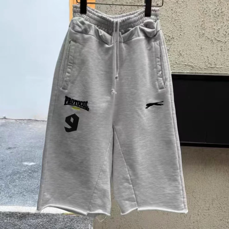 

Streetwear Trend Protocol Index Casual Pants High Quality Logo Embroidery Print Short Sweatpants Patchwork Mid-length Pants