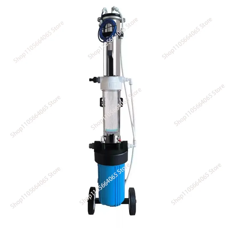Portable three-stage reverse osmosis distilled water filtration system, suitable for car glass cleaning.
