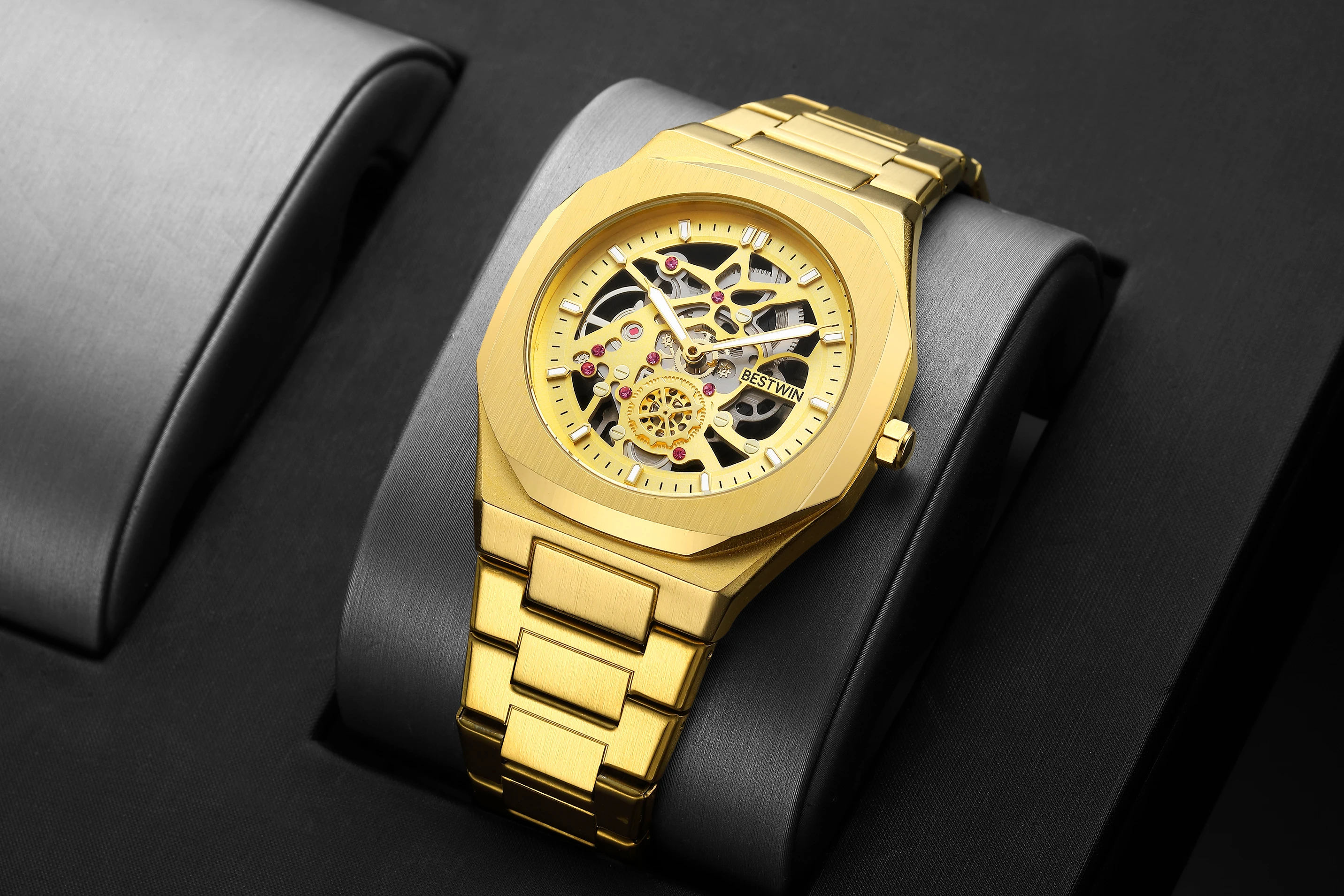 New Octagonal Design Quartz Wristwatches Men Golden Stainless Steel Dress Watch Date/Week Functions Luxury Diver\'s Clock Man