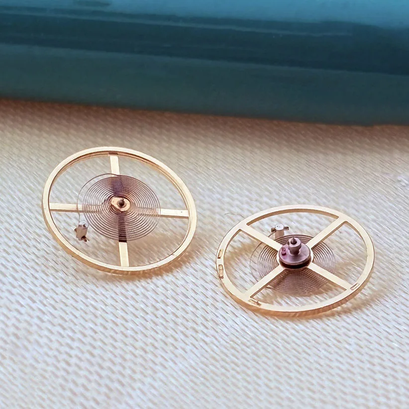 2/5/10 Pcs Watch Movement Accessories 8205 Balance Wheel Full Swing (Oil Containing Wire) Watch Repair Accessories 8205 Full Swi