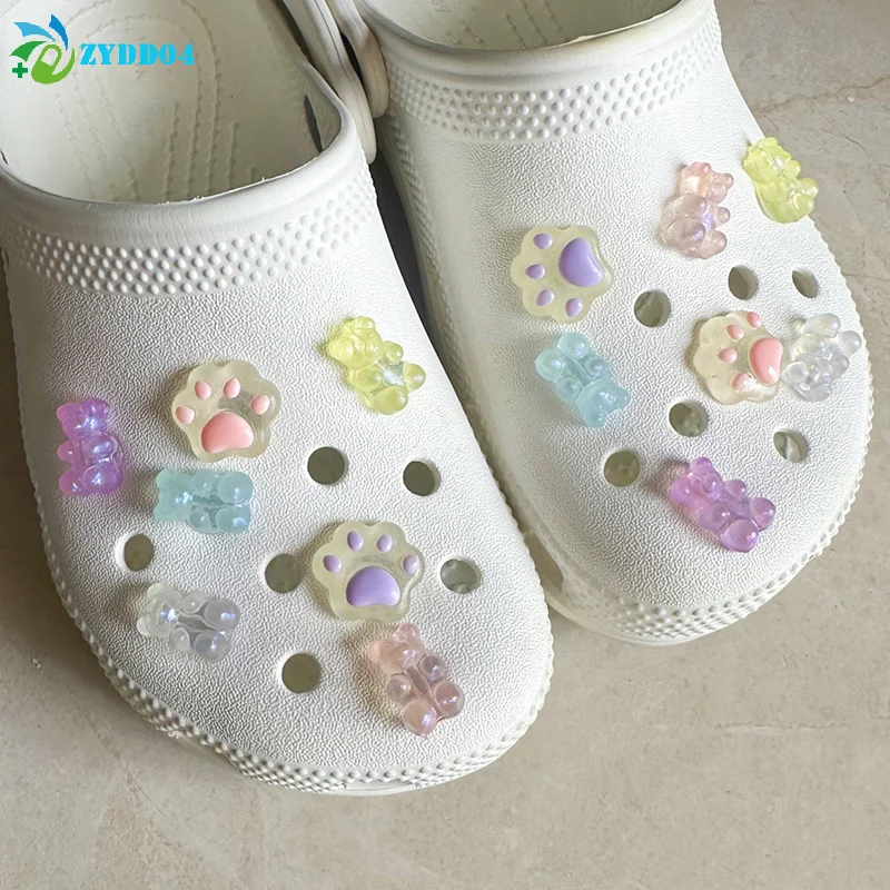 

●14pcs/set Shoe Charms Luminous Bear+Bear Footprint Combination Decoration For Clogs Detachable Accessories
