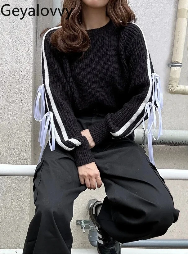 

Autumn and Winter New Japanese Sweet Bow Strap Jumper Pullover Contrasting Color Round Neck Short Long-sleeved Sweater
